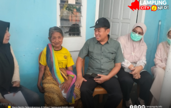 Gerak Cepat Tindaklanjuti Video Mbah Tasmi, Camat Enggal Bersama Jajaran Turun Cek Kondisi hingga Status Bantuan